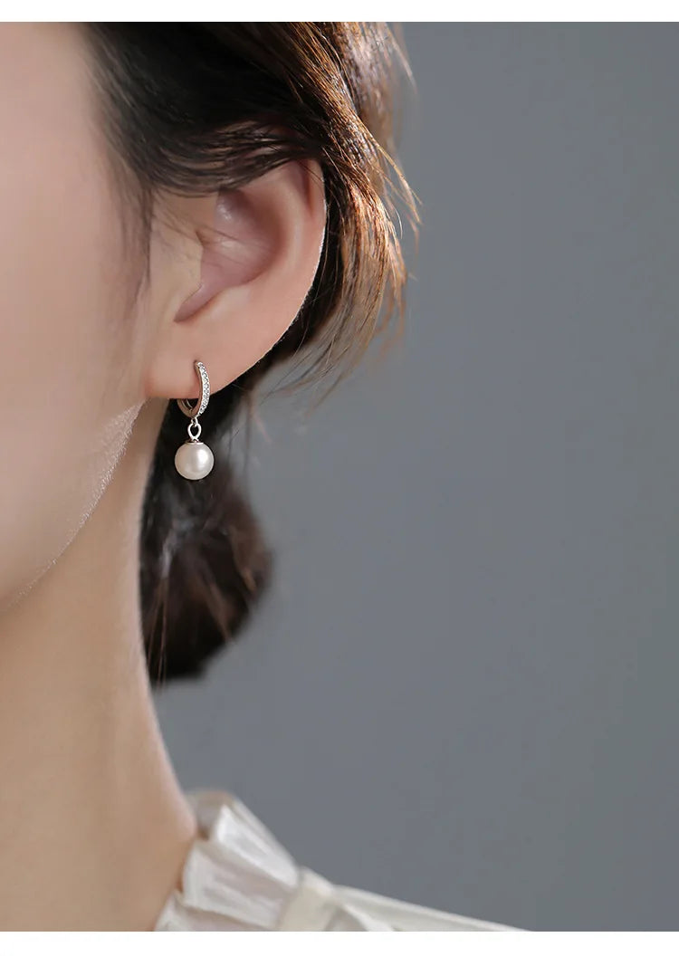 Brinco Argolinha Cravejada Pérola- Prata 925