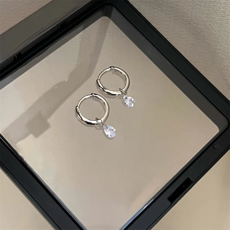 Brinco Argolinha Gota Solta Click - Prata 925