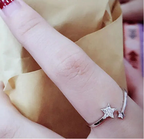 Anel Estrela Cravejada Regulável - Prata 925