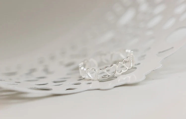 Anel coração vazado ajustável - Prata 925